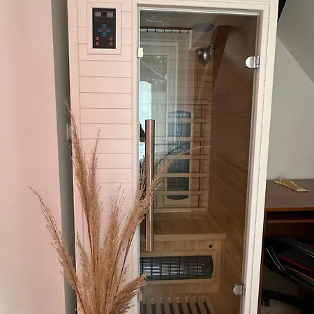 Z Basenem I Sauna Gwizd Ustronie Morskie * Grabnica